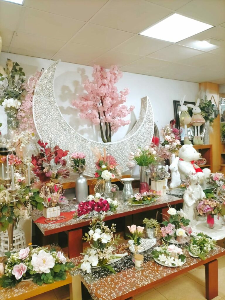 Floristería a domicilio con ramos diseñados por expertos.